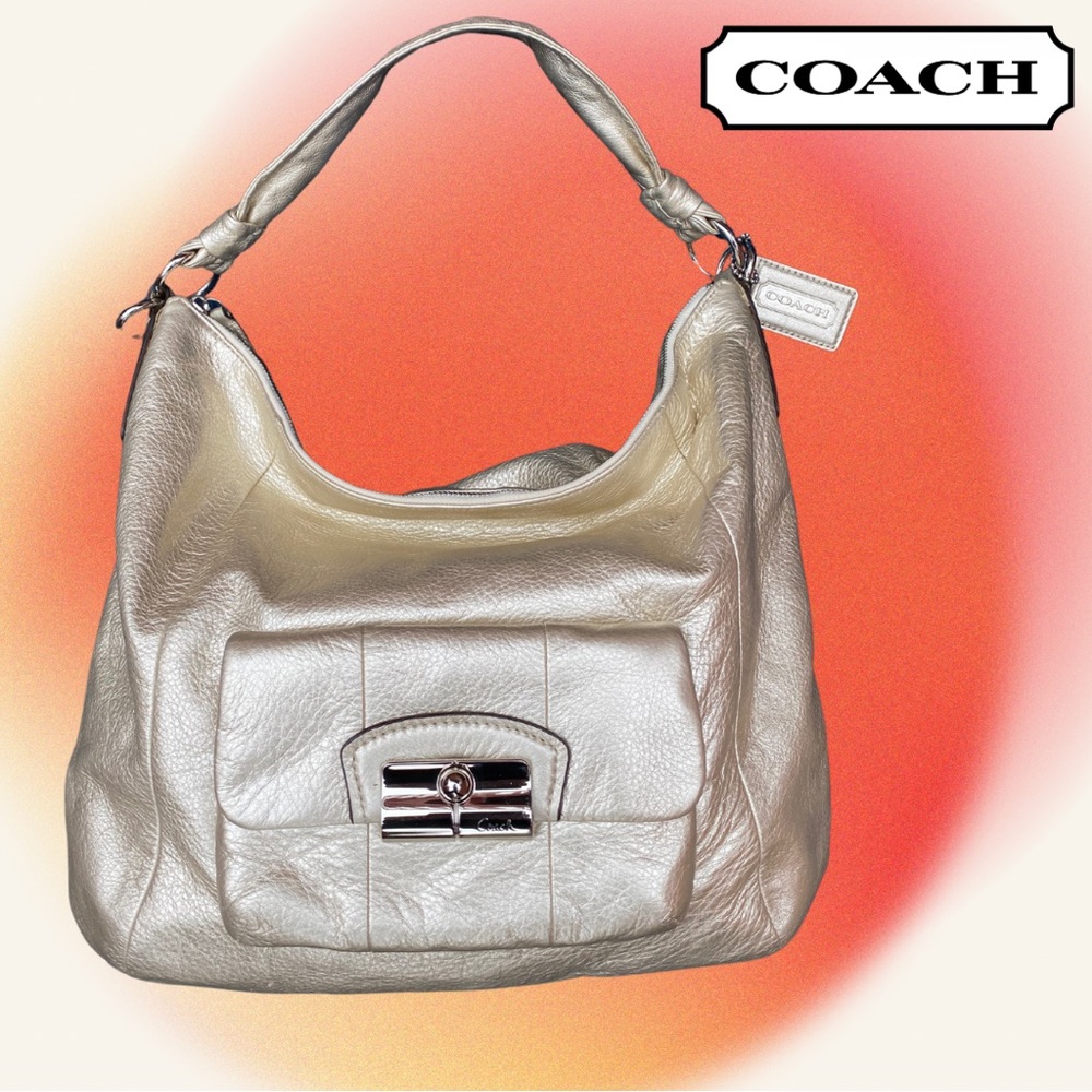 ✨Coach Champagne Metallic Leather Hobo Shoulder Bag. front pocket New w/o tags